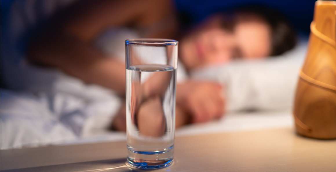 Water drinken voor het slapen gaan