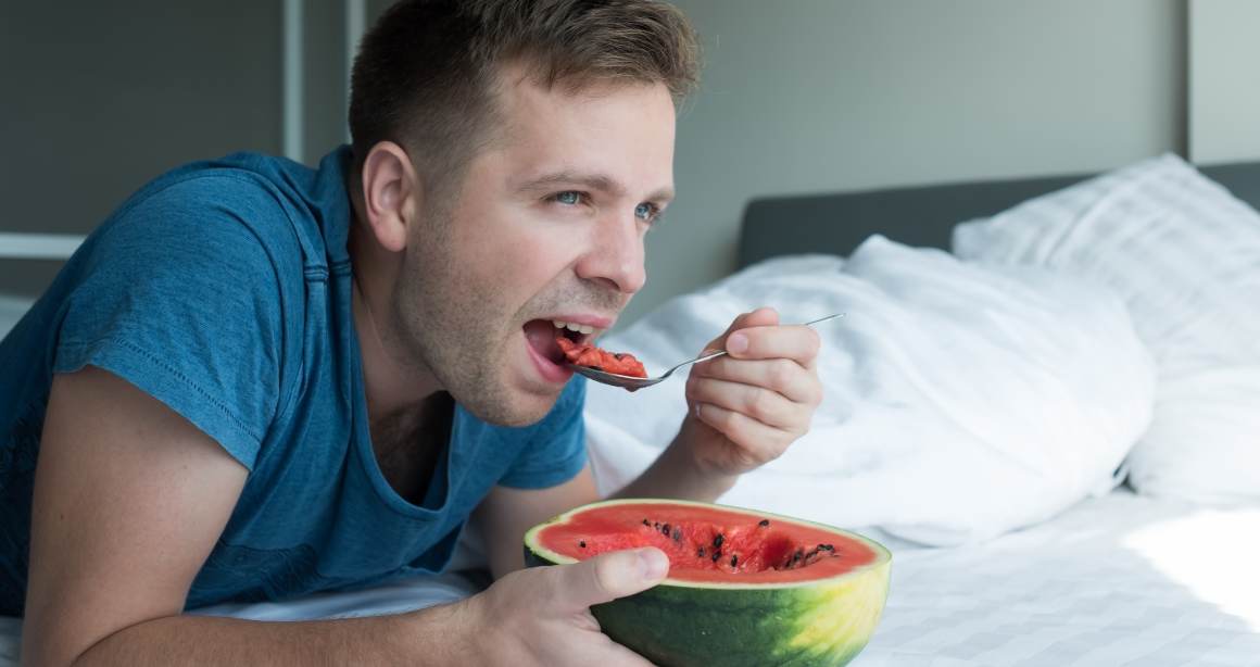 Afvallen en vet verbranden met deze snacks en voedingsmiddelen voor het slapengaan