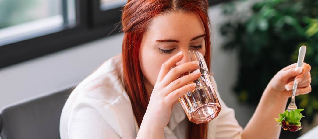 Kan ik eten en drinken na inname van CBD-olie?